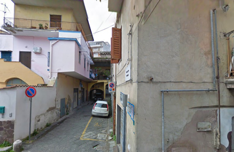 Pagani, spazzamento, i vicoli restano fuori