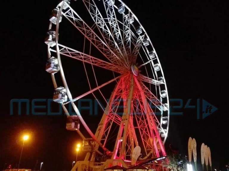 Rimini, suicidio sulla ruota panoramica