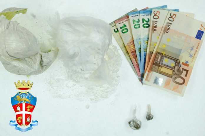 cocaina banconote soldi sequestro