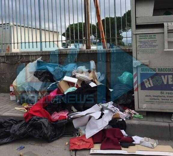 Pagani, la raccolta differenziata crea microdiscariche