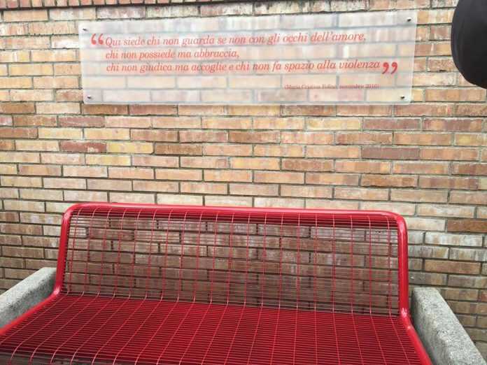 panchina-rossa-unisa