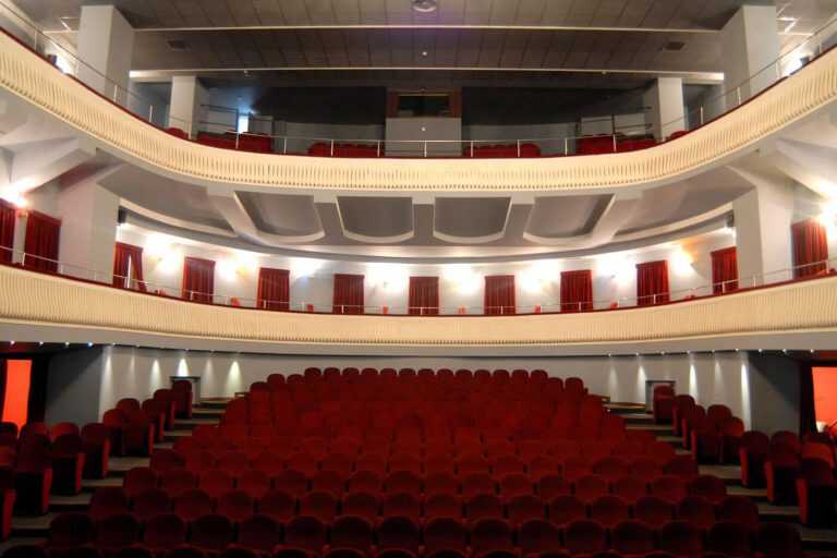 Teatro Stabile di Napoli: abbonamenti gratuiti per gli studenti della Federico II