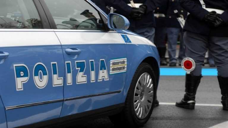 Sorpresi a Terni con diversi cuccioli nel bagagliaio: denunciati 4 salernitani