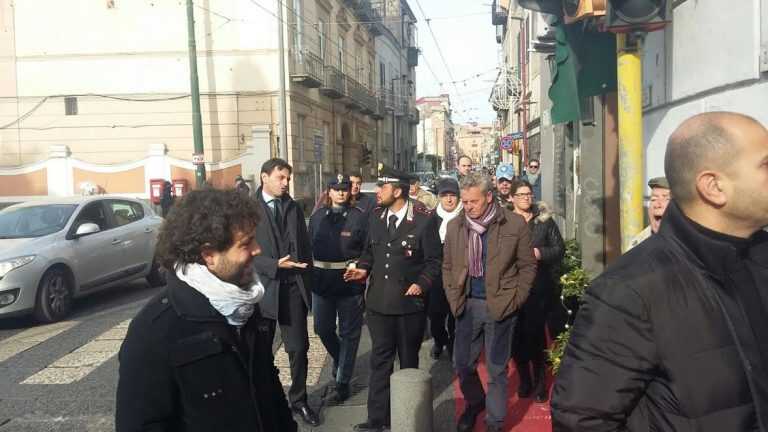 Passeggiata antiracket ad Ercolano: plauso e sostegno ai commercianti