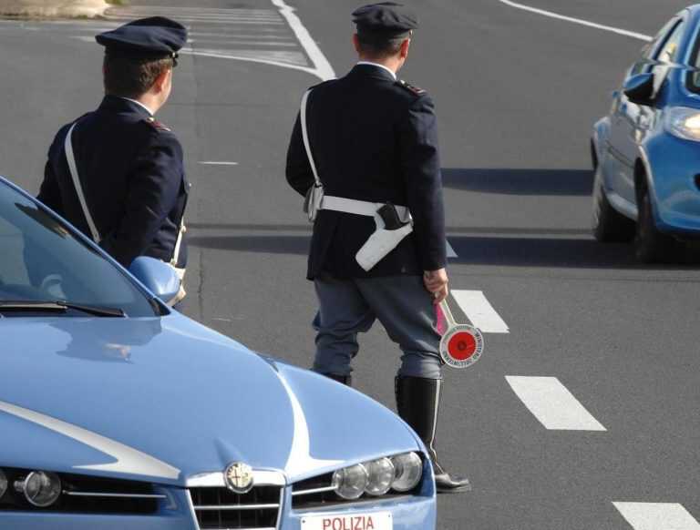 Spacciatore arrestato in autostrada dalla Polizia stradale