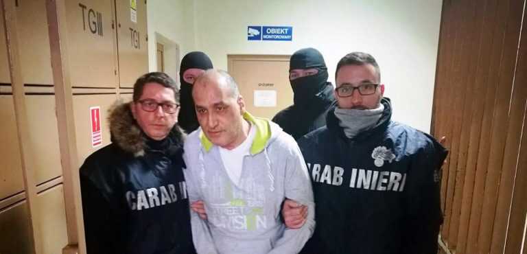 Torre Annunziata, arrestato latitante dei Gallo-Cavaliere. ‘O studente lavorava in una pizzeria in Polonia