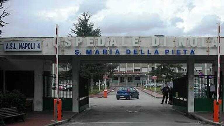 Ospedale di Nola, irruzione nell’ufficio del Direttore Sanitario: scatta l’indagine