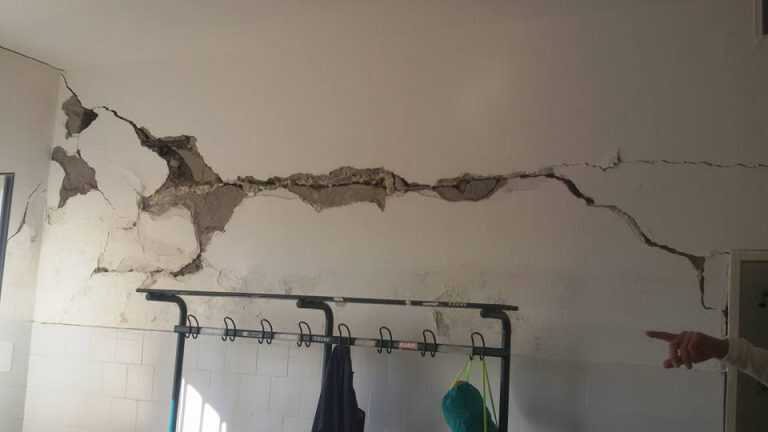 Turris, questione spogliatoi inagibili: domenica resterà chiusa la tribuna Strino