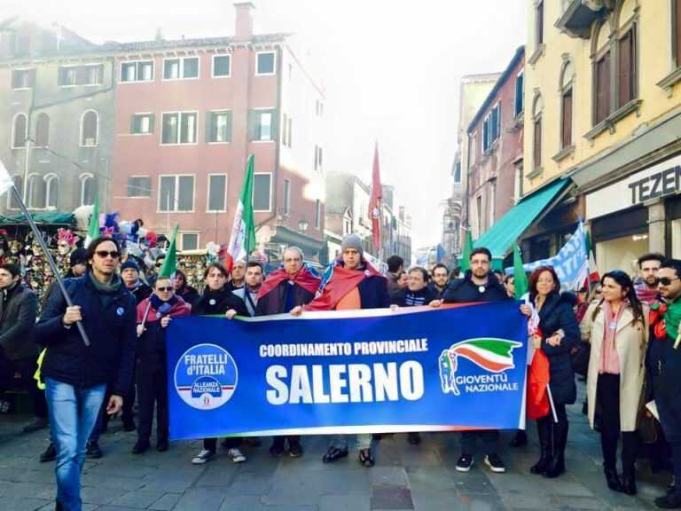 Salerno – Caroccia (FdI ): “La giunta comunale ha nostalgie sovietiche, perché rifiuta di convocare il consiglio comunale per la questione di Piazza Alario?”.