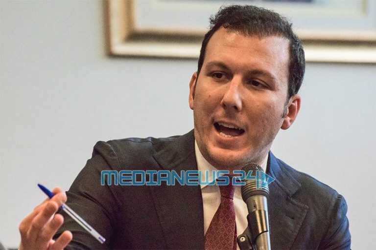 Nocera Superiore. Scarica divano al parco archeologico: pizzicato dalle telecamere