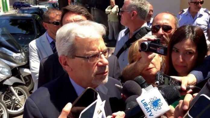 07b33f47dbeedd73875c5ed630afb1bd_L