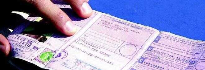 1853687_gn4_dat_5124385.jpg_guidava_con_la_patente_falsa