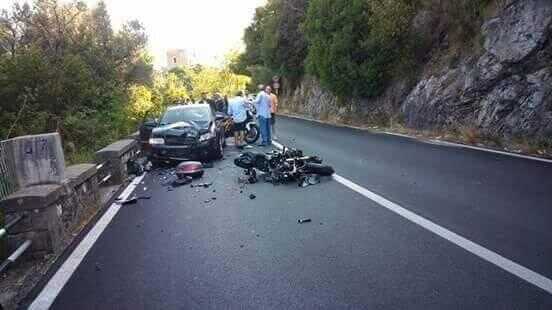 spaventoso-incidente-auto-moto-tra-vietri-e-cetara-168955