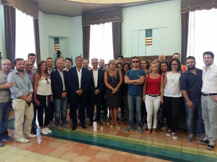 19961315_834733980015345_6864676530099533324_n