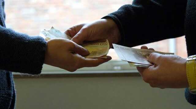 Pozzuoli – Arrestato un uomo per estorsione