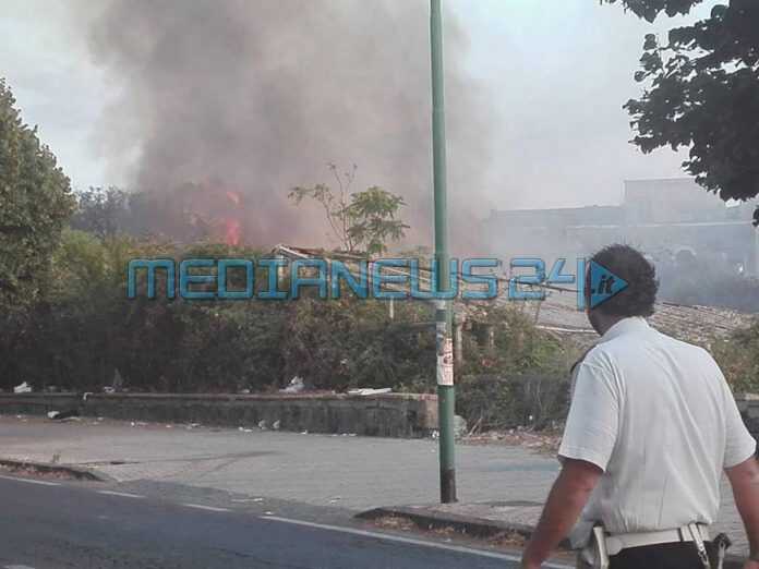 incendio via del commercio2 (Copia)