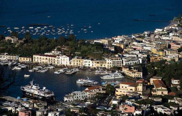 Ischia e Procida  a secco: quasi risolto il problema