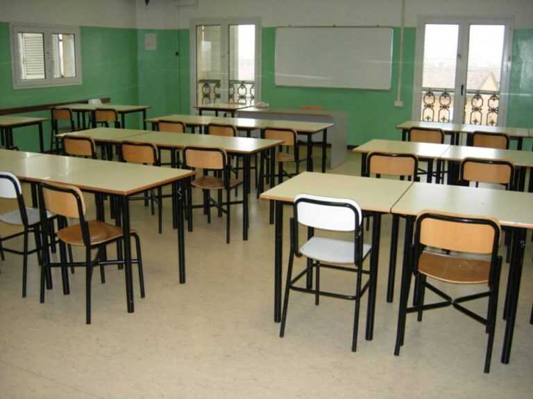 Scuola, un prof su tre torna a casa…