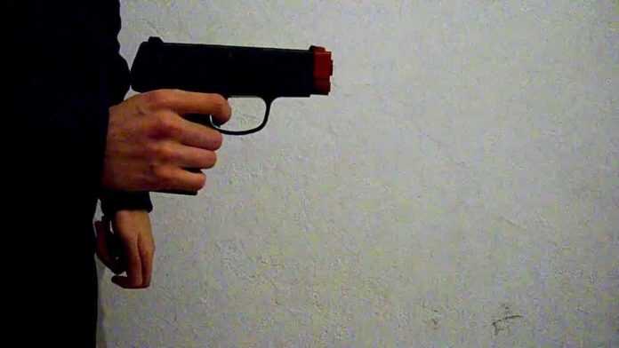 pistola giocattolo
