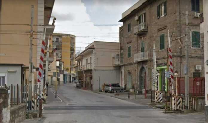 via roma passaggio Eav senza manovratore sarno