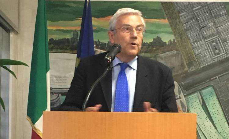 Napoli – Carlo Verna, presidente Cnog  – scrive una lettera al sindaco – per il reiterato atteggiamento ostile di Feltri