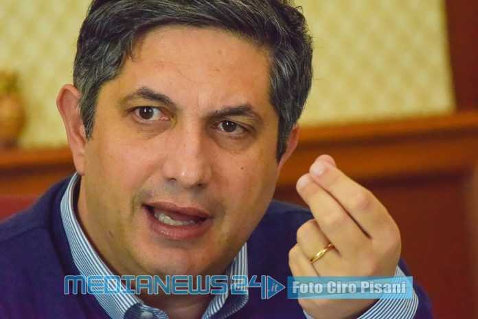 ConferenzaStampaComune002