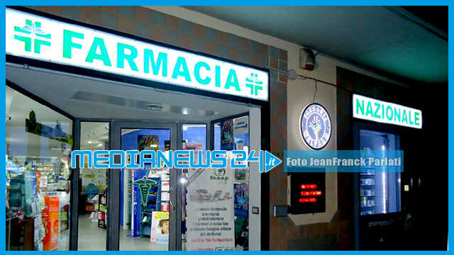 Defibrillatore in farmacia: Un servizio che salva la vita