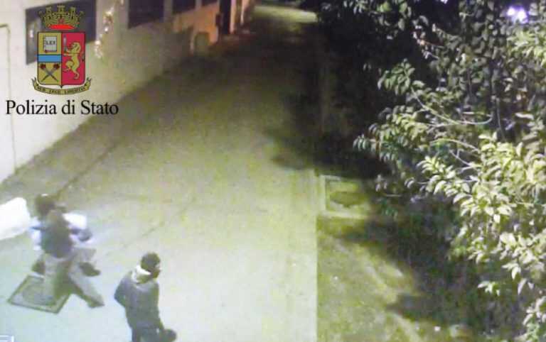 Sarno, svaligiato mega store gestito da cinesi