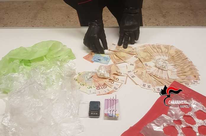 sequestro droga soldi scampia