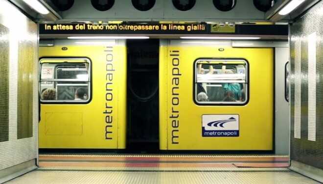 Napoli. Investito da un treno muore 24enne, probabile suicidio