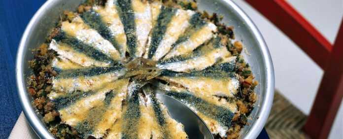 sfogliata-di-sarde-alle-zucchine-ricetta_2-986x400