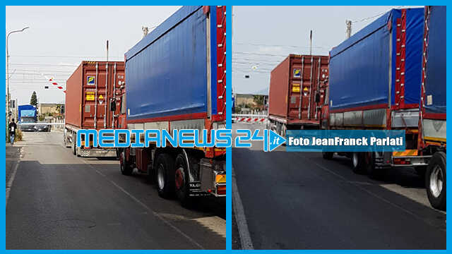 Angri. Ennesimo blocco delle barriere ferroviarie, ora è la volta di via Palmentelle