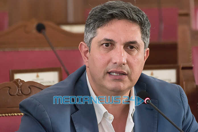 conferenzastampacomune21giugno010