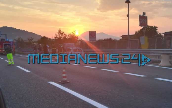 incendio_auto_autostrada2