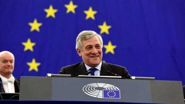 Antonio Tajani vicepresidente di Forza Italia – l’importante è salvare vite, con o senza Mes