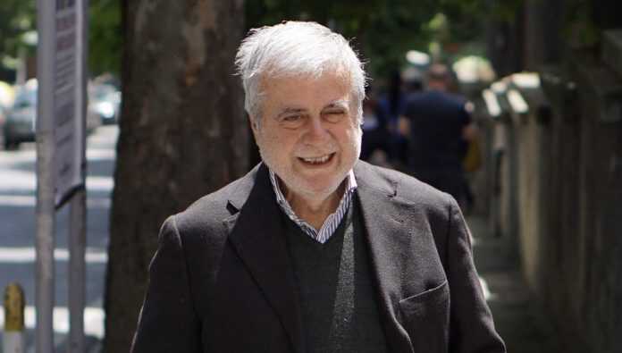 F67FCFD5-FF39-4BFB-9BA5-0B486837B439