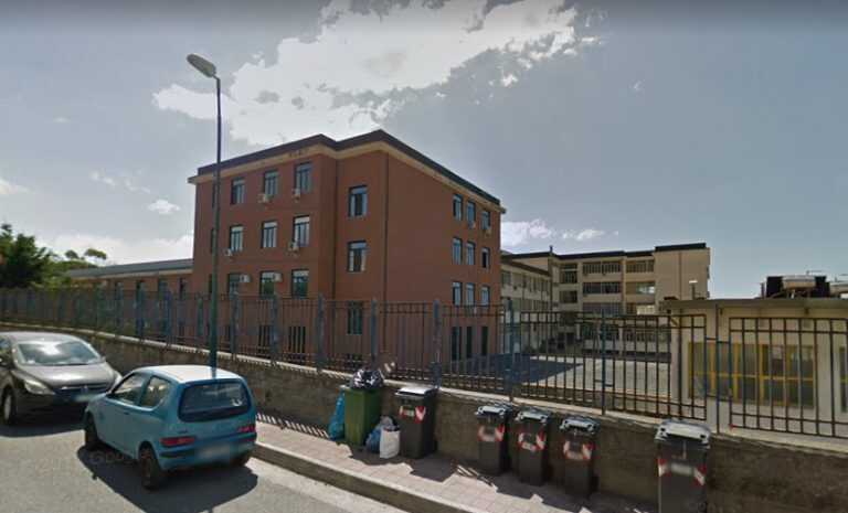 Scuola, il concorso per dirigenti scolastici può continuare