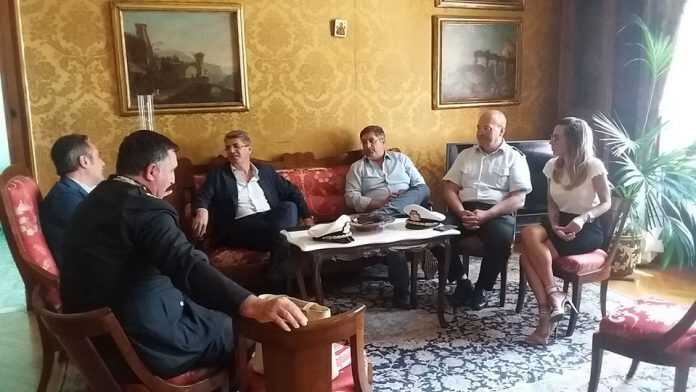 40889511_10215391170084924_2593441307913355264_n