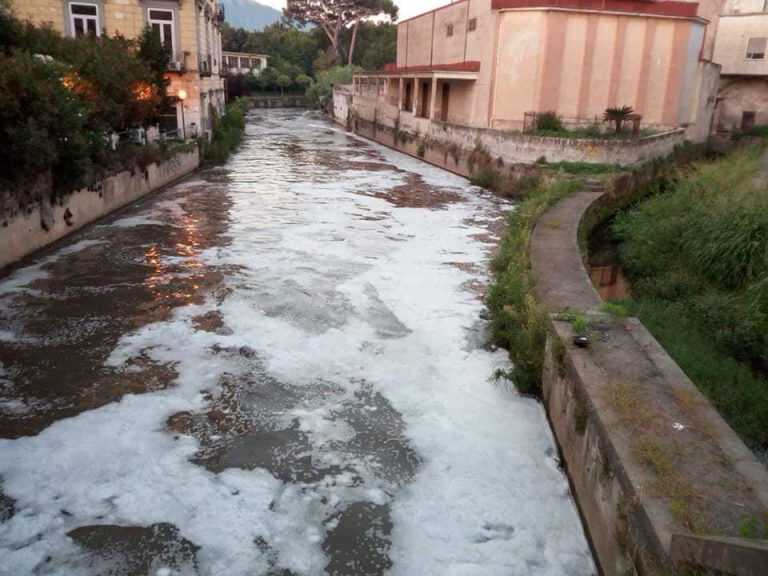 Scafati, la gente non ne può più, sos ambiente e tante segnalazioni