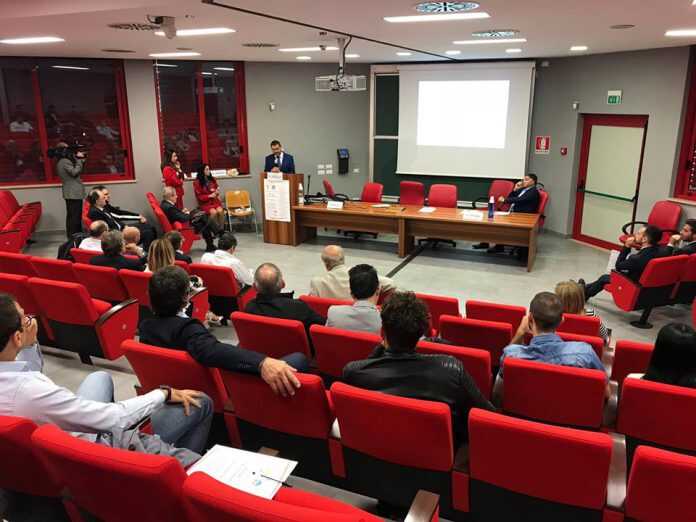 42622013_2149364748644991_6971357977315901440_n