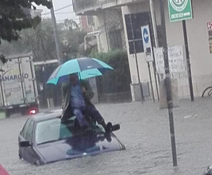 Bomba d'acqua Giugliano in campania