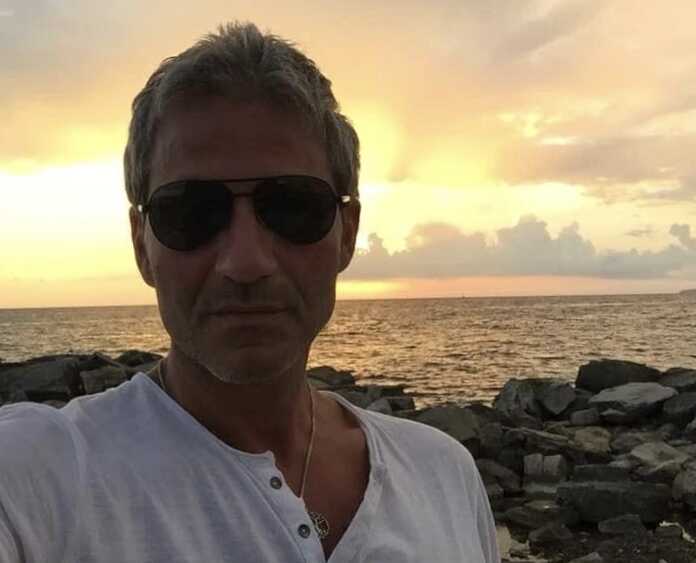 C333C539-8F6F-45C0-A3C4-09DBC7EE636E