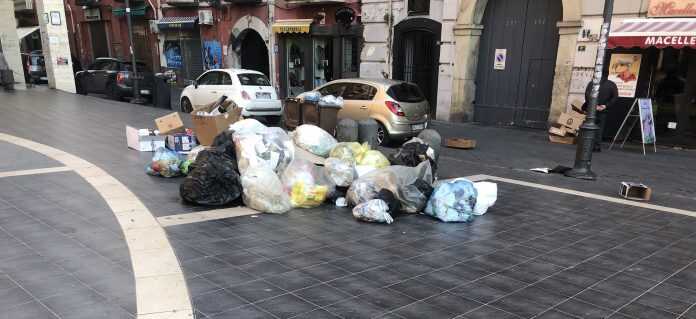 EA62EFEB-1ECE-47FC-8D51-424AA18152C8