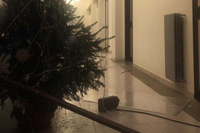 Angri.  Vandali in azione nella palestra di via Leonardo Da Vinci