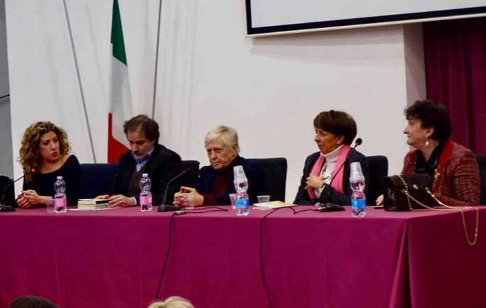 50095618_10218434953133365_5274185496929501184_n (2)