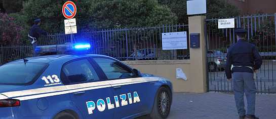 ladri-scuola-polizia