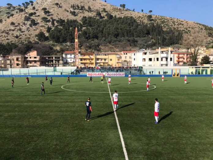 51987081_2217672401804027_2105938450820628480_n