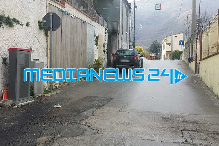 Angri – GORI. Città colabrodo, perdite in più punti, chiusa la fontanella di Casalanario