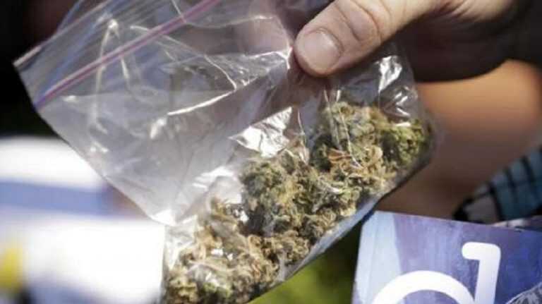 Terzigno. Carabinieri arrestano 36enne fermato con droga in auto