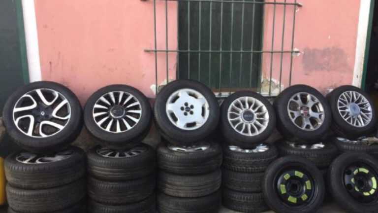 Boscoreale. Chiuso il gommista abusivo che rivendeva pneumatici rubati